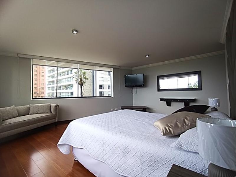 Exclusivo Departamento en Malecon Miraflores Frente al Mar en Venta 3 Dorm. A.C. 184 mt.