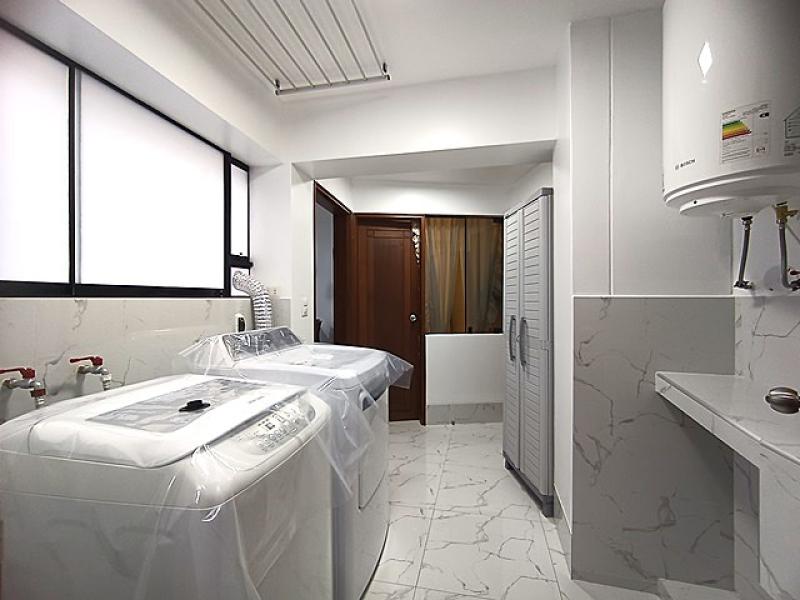 Exclusivo Departamento en Malecon Miraflores Frente al Mar en Venta 3 Dorm. A.C. 184 mt.