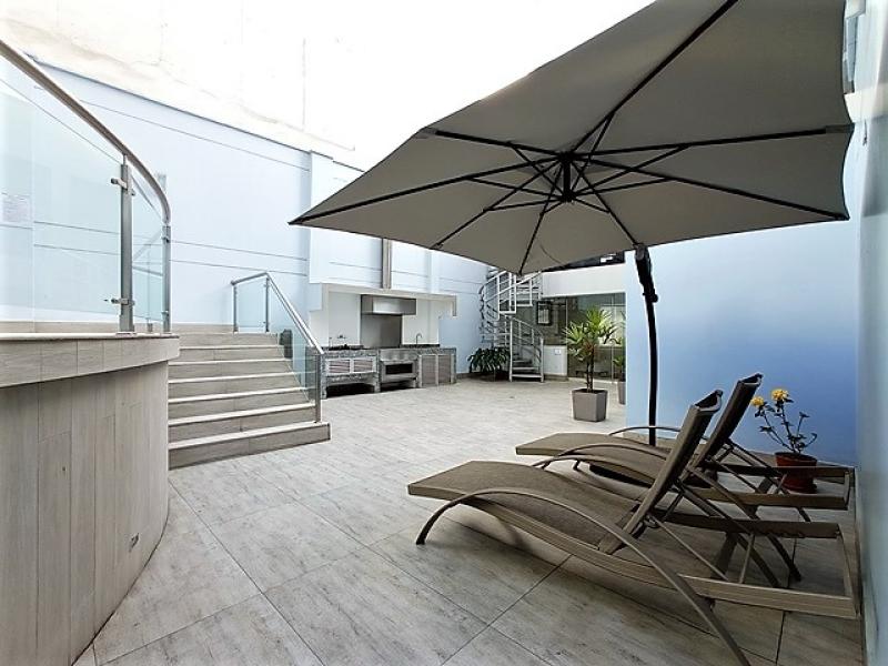 Exclusivo Departamento en Malecon Miraflores Frente al Mar en Venta 3 Dorm. A.C. 184 mt.