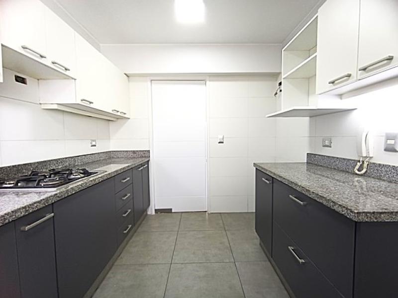 Departamento en Venta en el Corazón de Miraflores 3 Dormitorios $254,000 A.C. 111 mt.