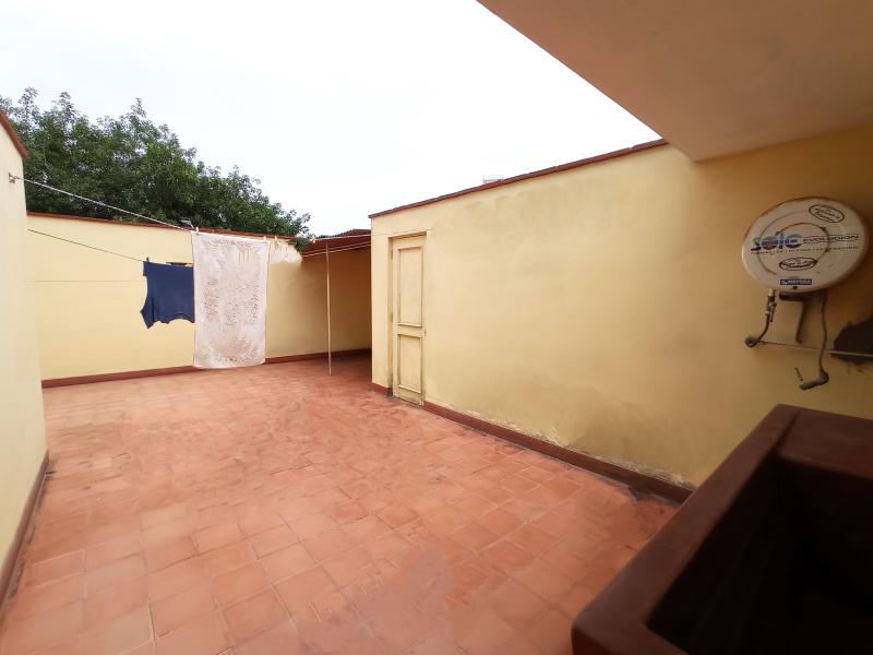 Casa en venta como Terreno en Esquina y Frente a Parque A.T. 390 mt. $900,000