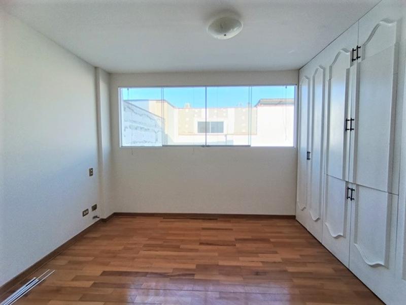 Pen-house Dúplex en Vta. Chacarilla Surco Piscina 4 Dorm. A.O. 290 mt.