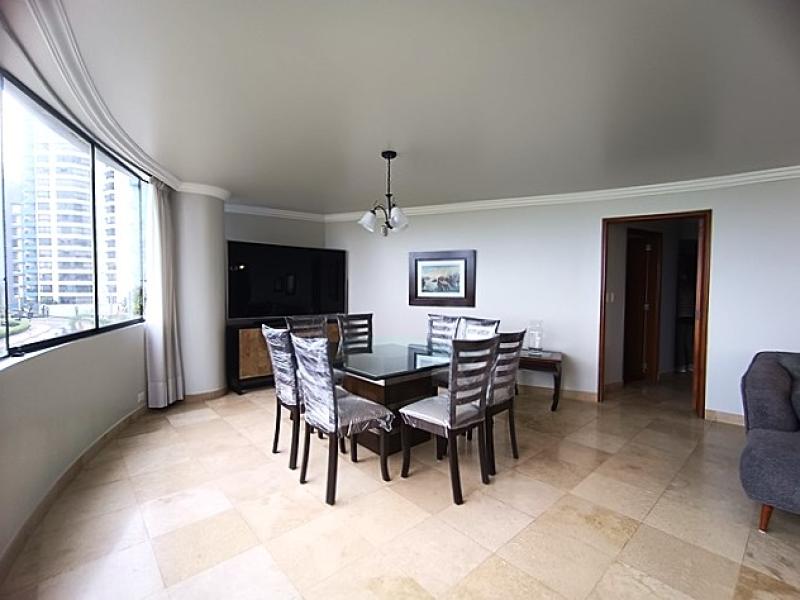 Exclusivo Departamento en Malecon Miraflores Frente al Mar en Venta 3 Dorm. A.C. 184 mt.