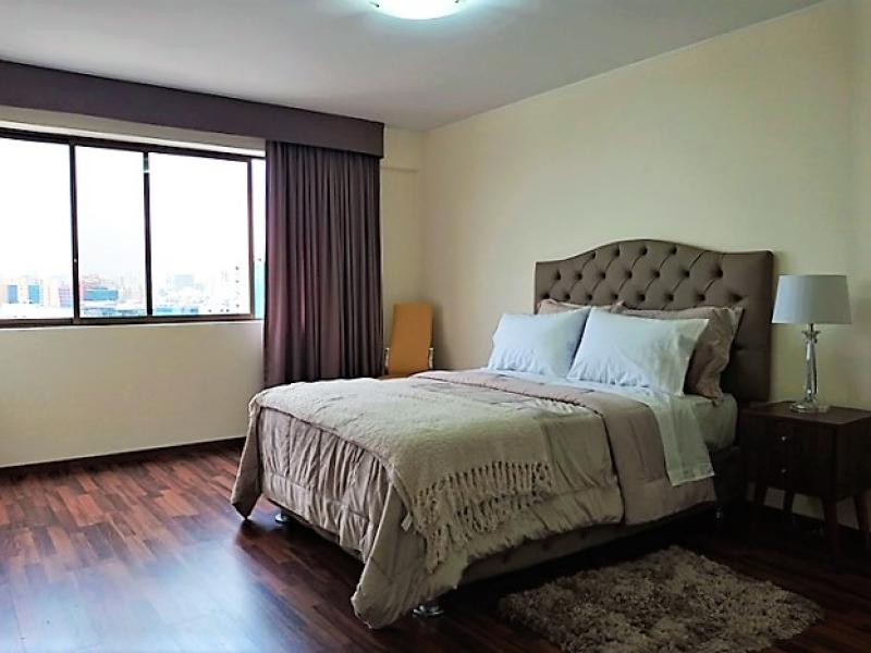 Departamento Frente al Club el Golf Alquiler San Isidro 3 Dormitorios $2,500 A.C. 244 mt.