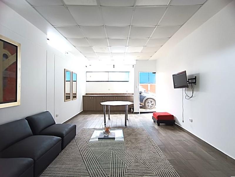 Dpto. en Venta Miraflores áreas Comunes 2 dormitorios + escritorio $210,000 AC. 89 mt.