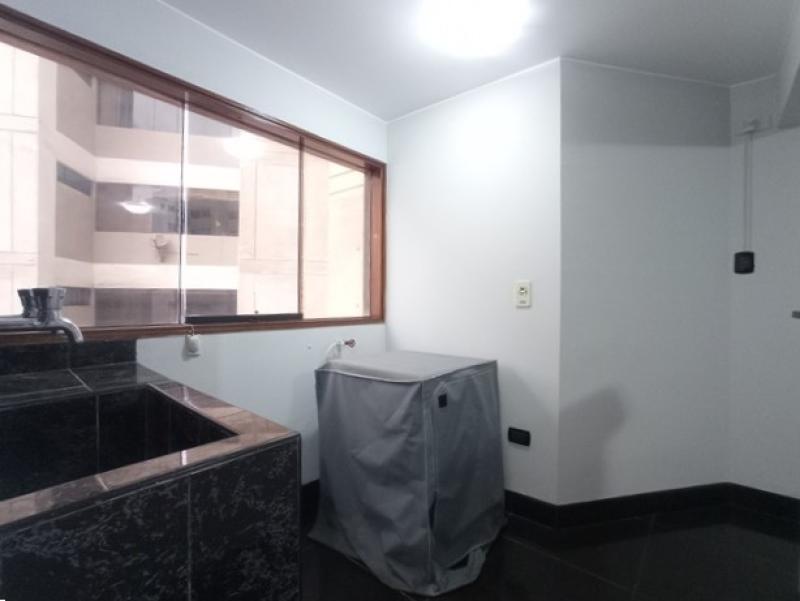 Departamento en Alquiler Miraflores Frente al Mar 3 Dormitorios $1,290 A.T.160 mt.