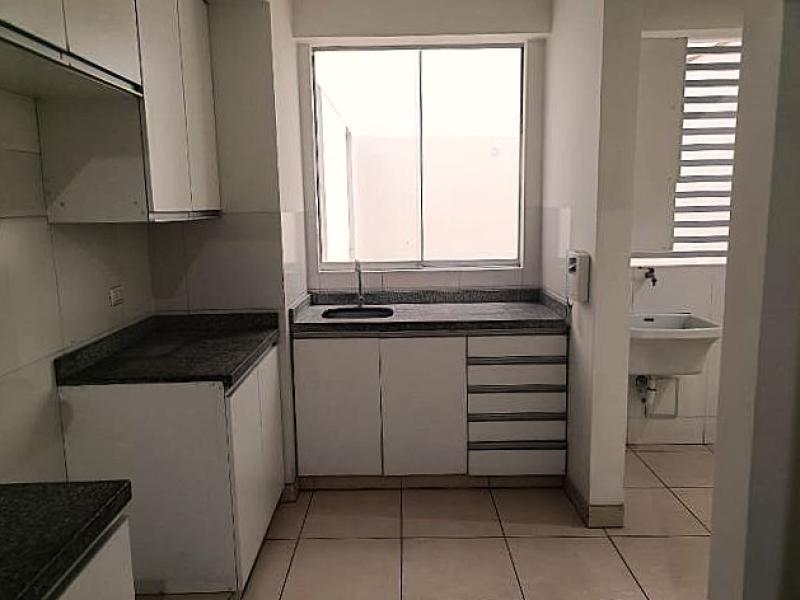 Departamento en Venta en Chacarilla Surco 1er. piso 2 Dormitorios $280,000 A.O. 120 mt.