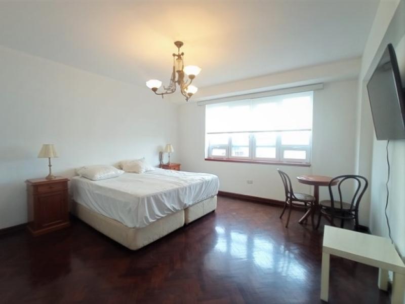 Departamento en Alquiler Amoblado en San Isidro 3 Dormitorios A.C 160 mt. $1,800