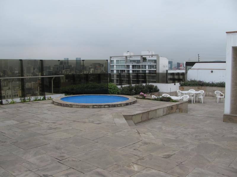 Departamento en Alquiler en San Isidro Finos Acabados 4 Dormitorios $2,900 A.C. 370 mt.