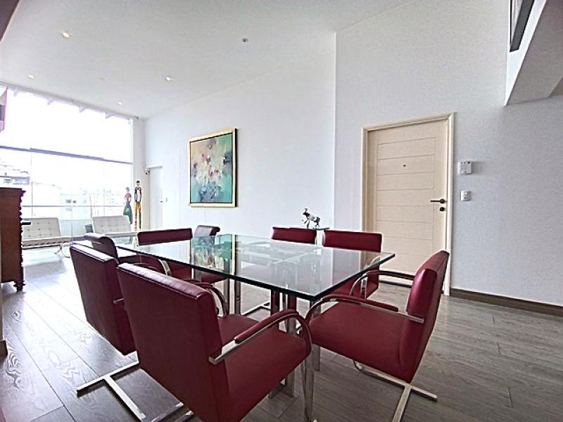 Pent-house Dúplex en Alquiler Amoblado de Lujo Vista Lateral al Mar $2,500 A.O. 260 mt.