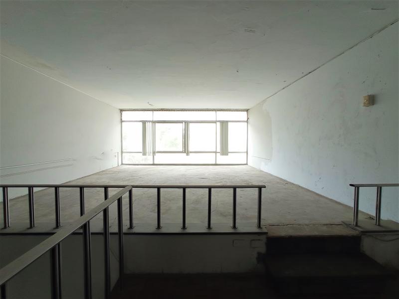 Casa como Terreno en Venta Urb. El Palomar San Isidro Zonificación 7 Pisos $819,000