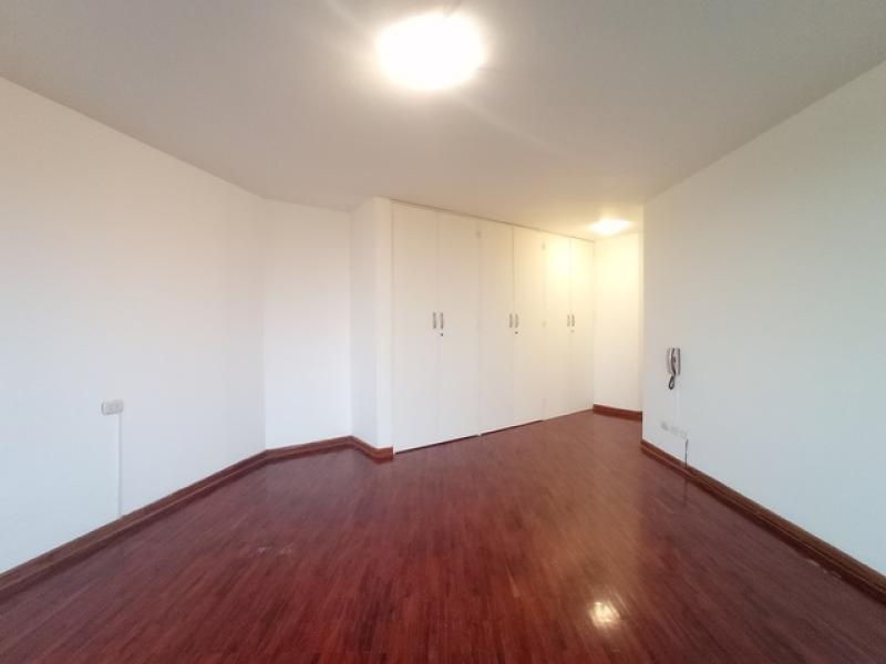 Departamento en Alquiler Miraflores Frente al Mar 3 Dormitorios $1,290 A.T.160 mt.