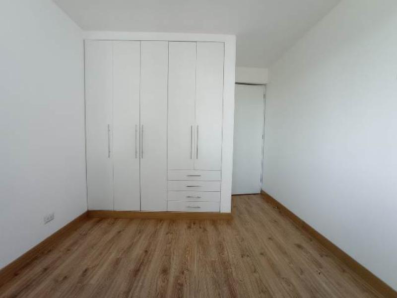 Departamento Dúplex en Alquiler Urb. Aurora Miraflores 3 Dormitorios $1,450 A.C. 170 mt.