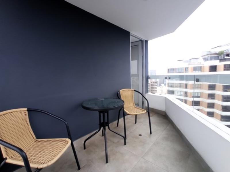 Departamento en Alquiler en Miraflores con Áreas Comunes 3 Dormitorios $1,500 A.C. 120 mt.