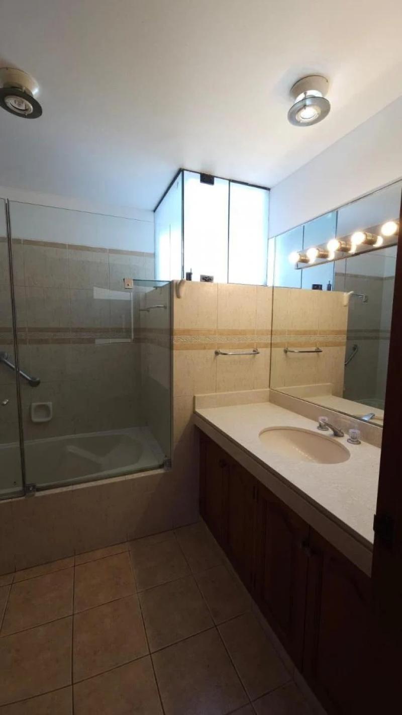 Departamento en Alquiler en Chacarilla Surco Zona Exclusiva 3 Dorm. A.C. 241.40