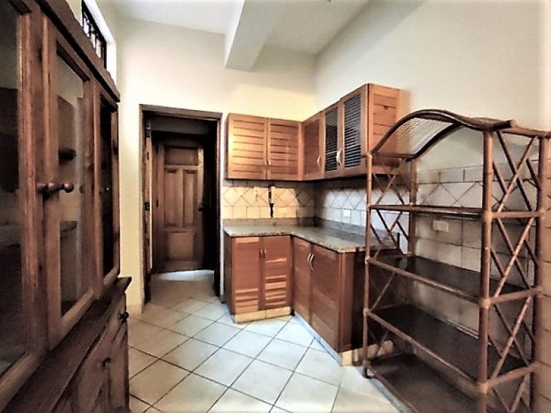 Casa en Alquiler en Zona Exclusiva de San Isidro  4 Dormitorios