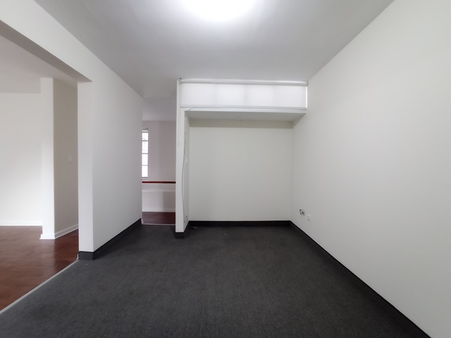 Departamento en Alquiler en Santiago de Surco 2do. Piso 2 Dormitorios $550 A.C. 75