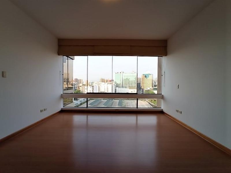 Departamento en Alquiler vista al Golf San Isidro 4 dormitorios 320 mt. $2,500