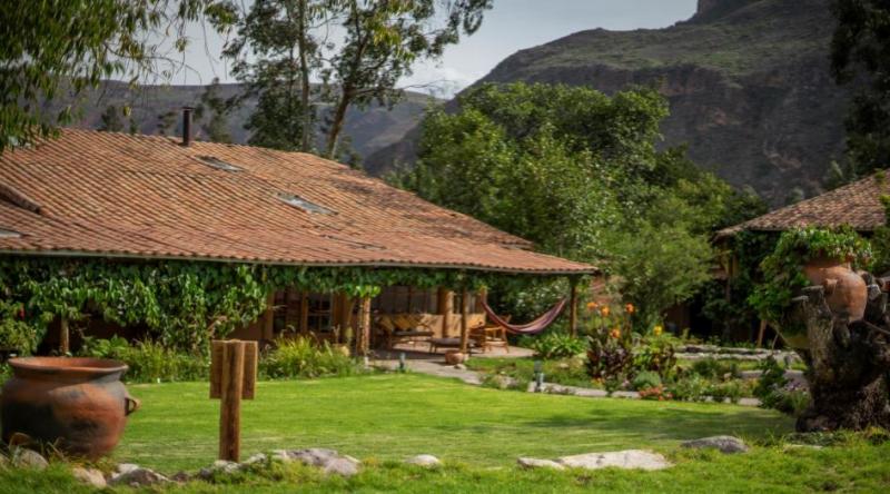 Excelente Hotel en Venta Urubamba Cusco Ambientes Cómodos 2,475,000 A.T. 5,500