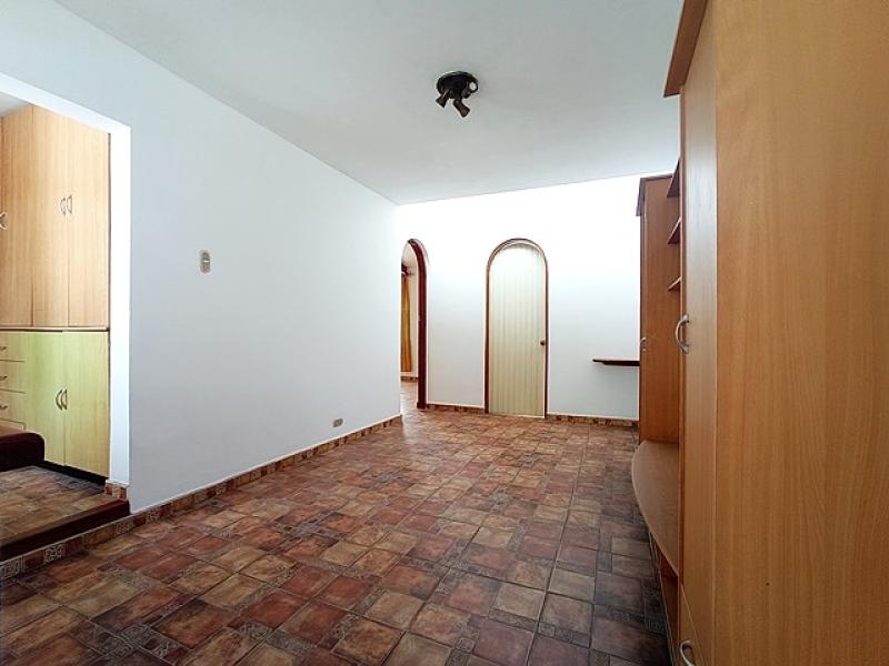 Casa en ALQUILER en Monterrico Surco JARDIN 5 dormitorios A.T. 300 mt. $2,500