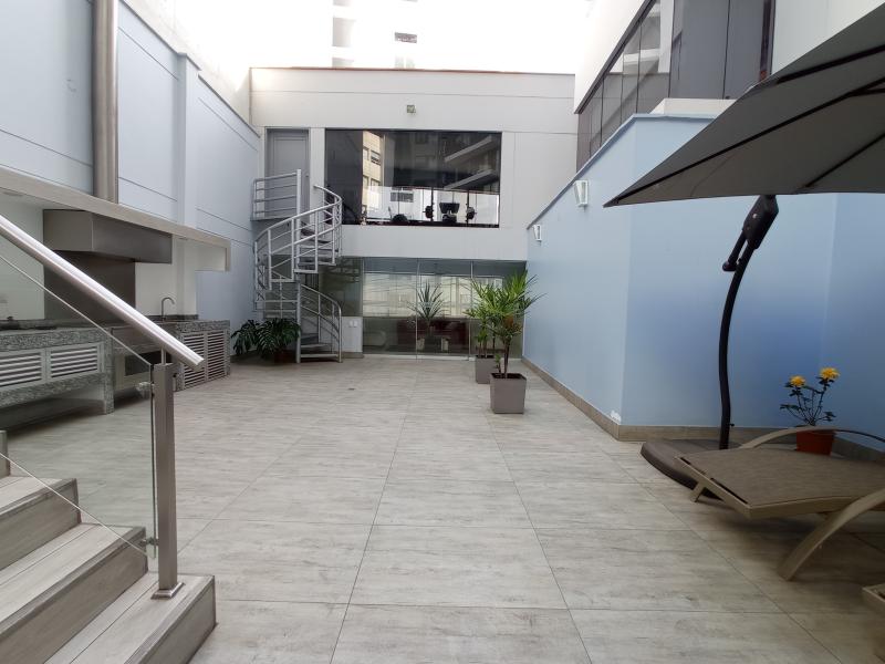 Exclusivo Dpto. Frente al Mar en Malecón Cisneros en Alquiler 3 Dorm. A.C. 198 mt. $2,400