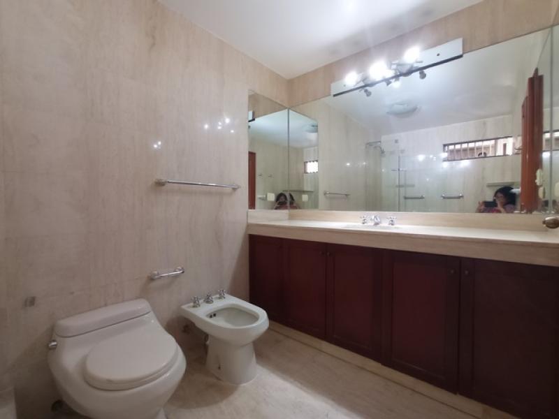 Dpto. en Vta. Zona Exclusiva de Chacarilla Surco 3 Dorm. $369,000 A.C. 198 MT.