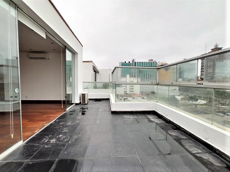 Pent-house Dúplex Venta Zona Exclusiva de San Isidro 4 Dormitorios $1,100,000 A.O 500 mt.