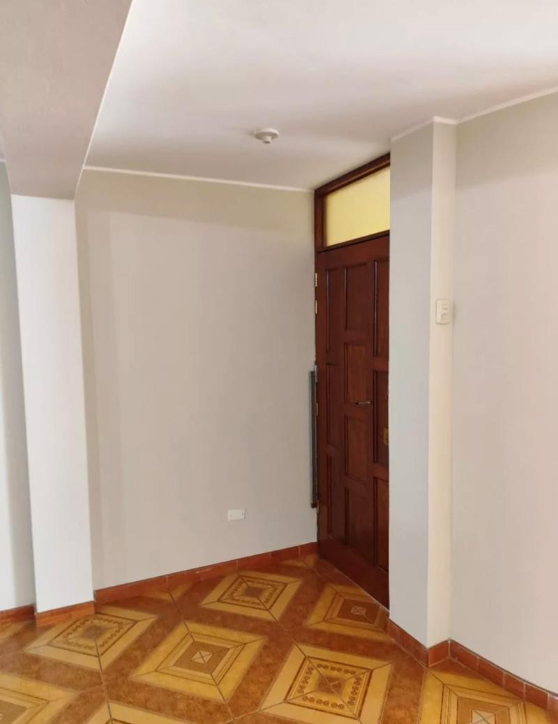 Departamento en Venta en Lima Cercado 3 Dormitorios A.C. 147 $115,000