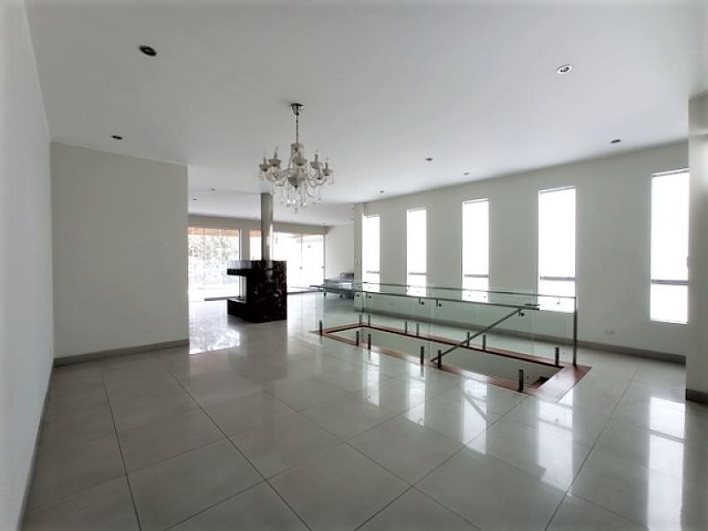 Penthouse Dúplex en Alquiler Urb. Chacarilla, Surco - Frente a Parque - Zona Exclusiva