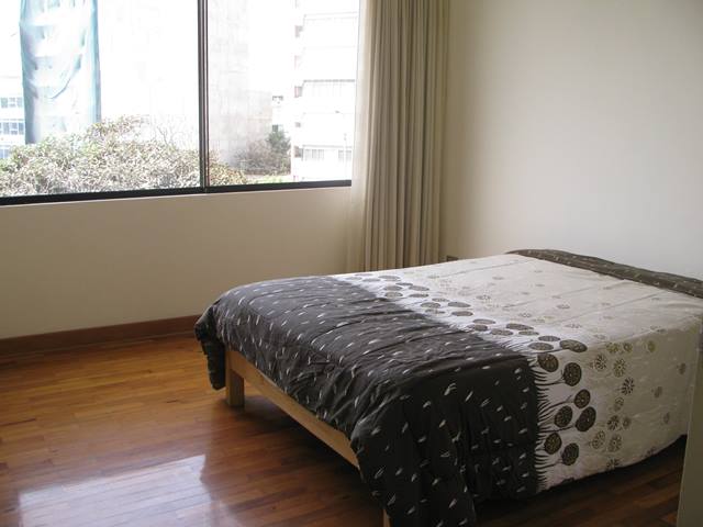 Departamento en Alquiler en Malecón Frente al Mar y Vista a la Bahía 3 Dorm.