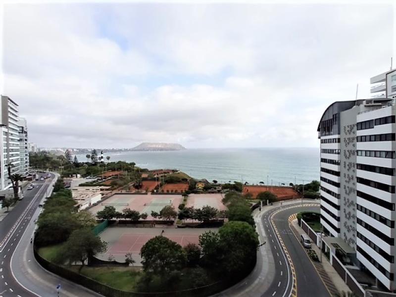 Departamento Dúplex en Alquiler en Miraflores Frente al Mar 2 dormitorios $1,400 A.C. 100