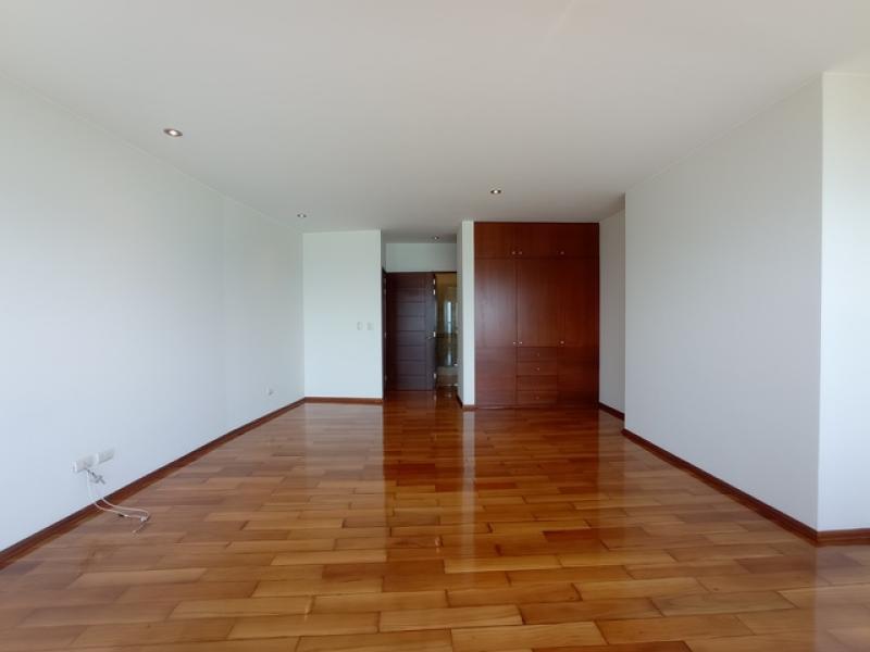 Estupendo Pent-house Triplex en Alquiler en Barranco 4 Dorm. $3,300 A.O. 480 mt.