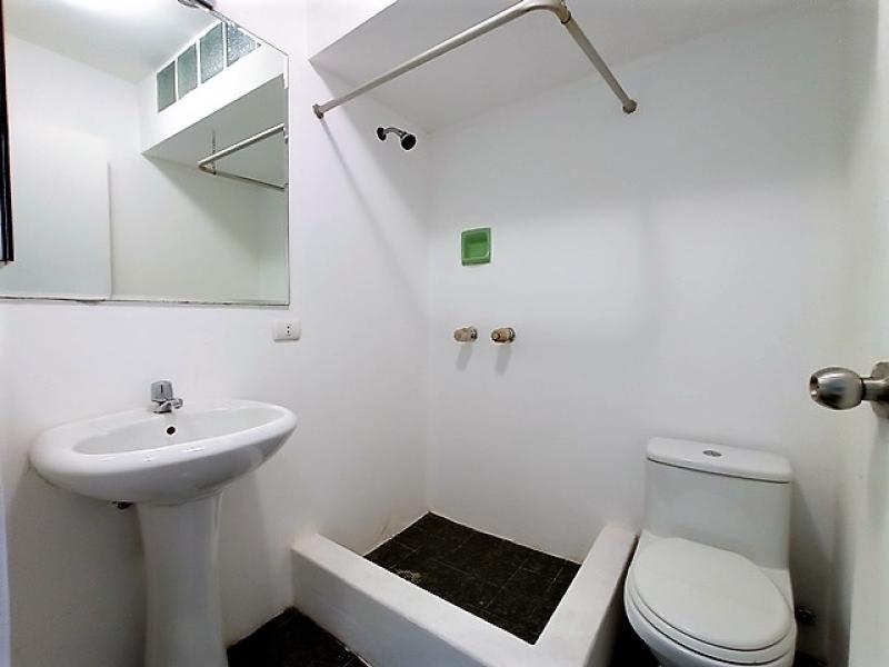 Casa Ideal oficina Administrativa Puerta Cerrada en Alquiler Urb. Santa Rita Surco $2,200