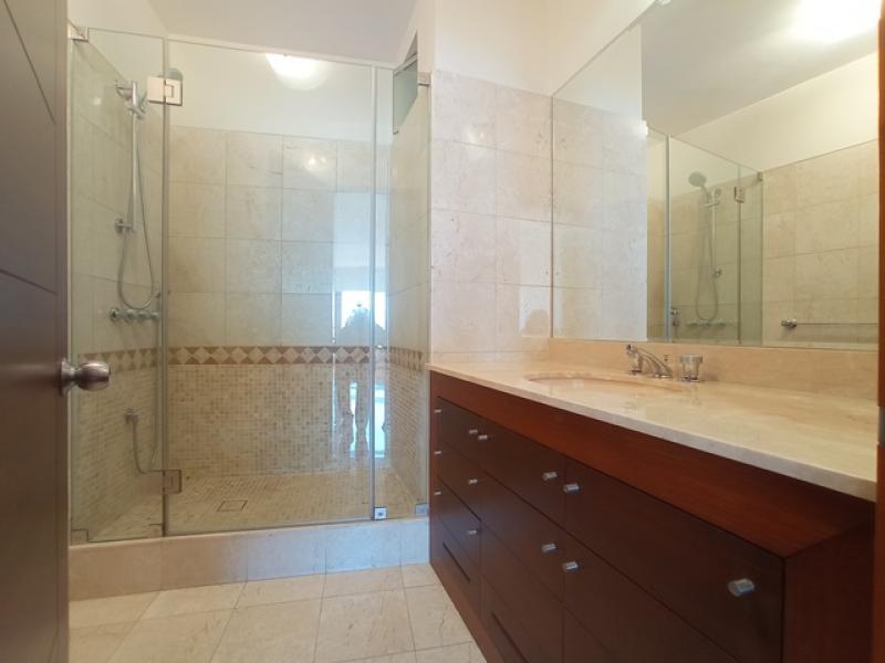 Estupendo Pent-house Triplex en Alquiler en Barranco 4 Dorm. $3,300 A.O. 480 mt.