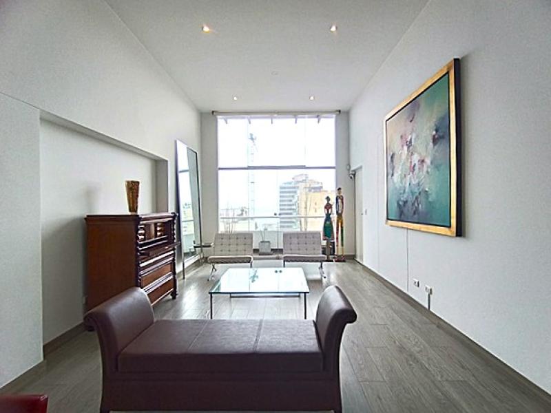 Pent-house Dúplex en Alquiler Amoblado de Lujo Vista Lateral al Mar $2,500 A.O. 260 mt.