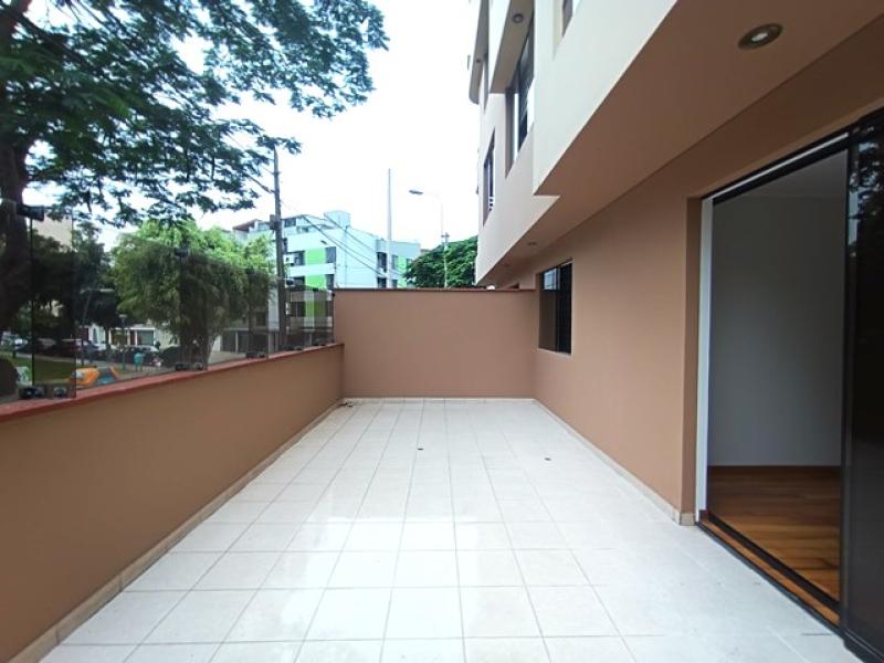 Departamento en Alq. en San Borja Terraza Amplia Frente a Parque 3 Dormitorios S/.3,500