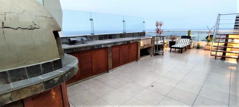 Pent-house Dúplex en Alquiler Amoblado de Lujo Vista Lateral al Mar $2,500 A.O. 260 mt.