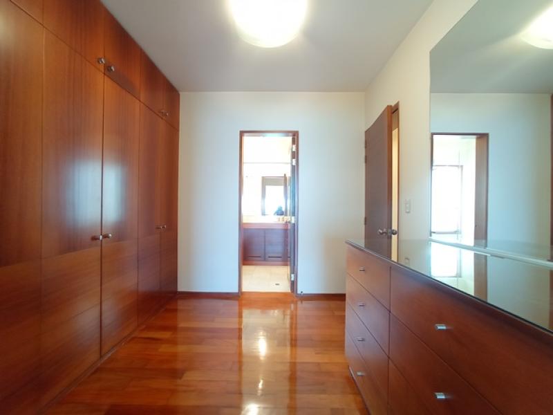 Estupendo Pent-house Triplex en Alquiler en Barranco 4 Dorm. $3,300 A.O. 480 mt.