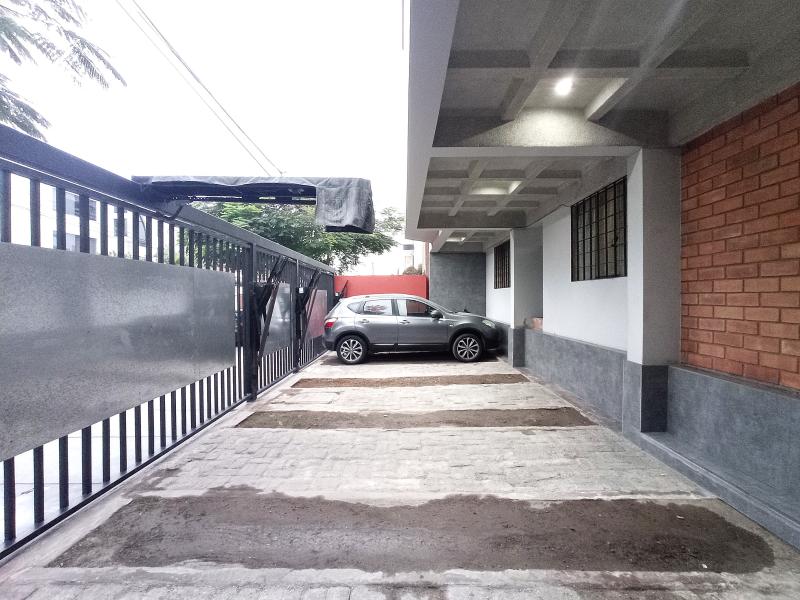 Departamento en Alquiler en Surco Terraza 3 Dormitorios A.C. 155 mt.