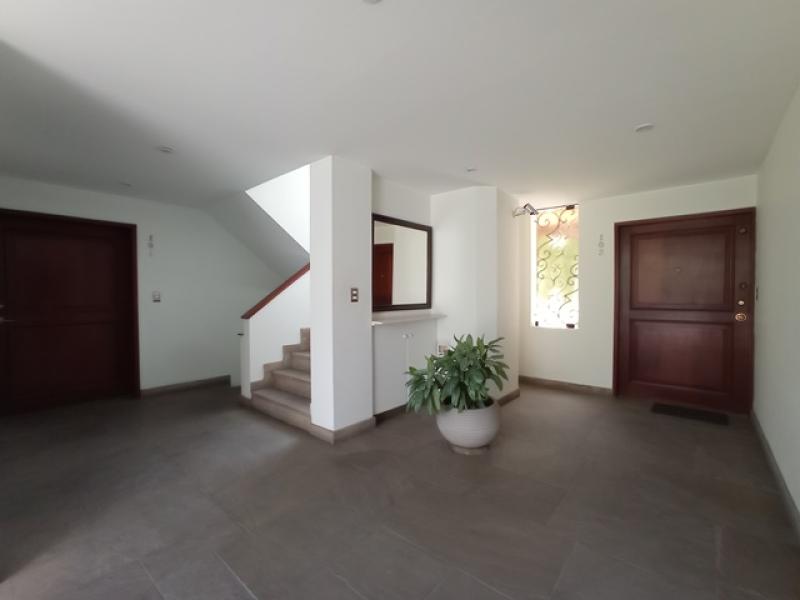 Dpto. en Vta. Zona Exclusiva de Chacarilla Surco 3 Dorm. $369,000 A.C. 198 MT.