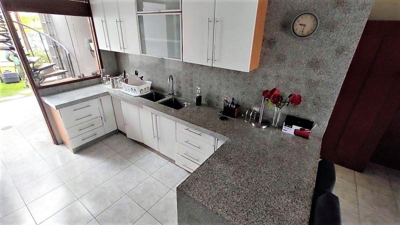 Casa en Venta en la Urb. El Corregidor La Molina Piscina 660 mt. de Jardín $1,150,000