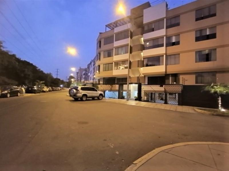 Dpto. Alquiler Amoblado en Paseo del Bosque San Borja 3 Dorm. cochera $900