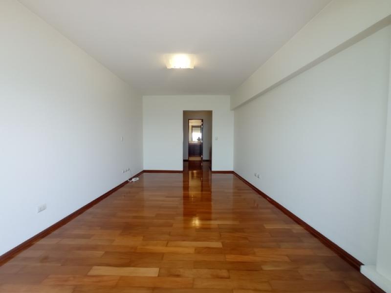 Estupendo Pent-house Triplex en Alquiler en Barranco 4 Dorm. $3,300 A.O. 480 mt.