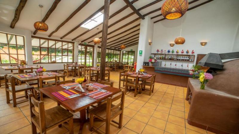 Excelente Hotel en Venta Urubamba Cusco Ambientes Cómodos 2,475,000 A.T. 5,500