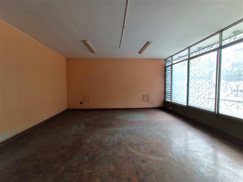 Casa como Terreno en Venta Urb. El Palomar San Isidro Zonificación 7 Pisos $819,000