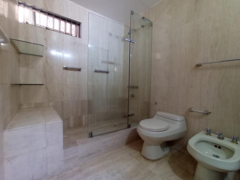 Dpto. en Vta. Zona Exclusiva de Chacarilla Surco 3 Dorm. $369,000 A.C. 198 MT.