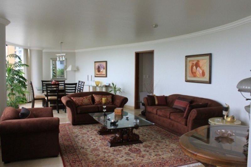 Exclusivo Dpto. Frente al Mar en Malecón Cisneros en Alquiler 3 Dorm. A.C. 198 mt. $2,400