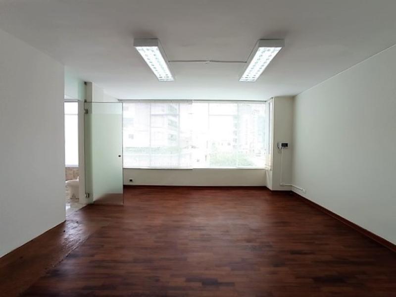Casa Ideal oficina Administrativa Puerta Cerrada en Alquiler Urb. Santa Rita Surco $2,200