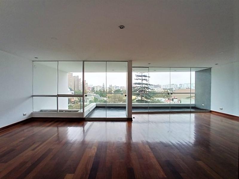Pent-house Dúplex Venta Zona Exclusiva de San Isidro 4 Dormitorios $1,100,000 A.O 500 mt.