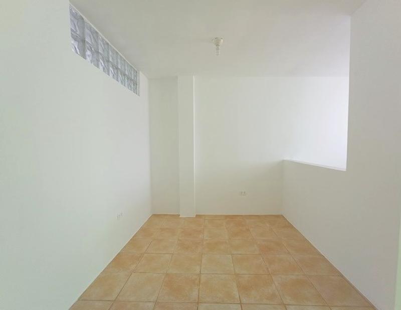 Departamento Dúplex en Venta en Cercado de Lima 3 Dormitorios $125,000 A.O. 177 mt.